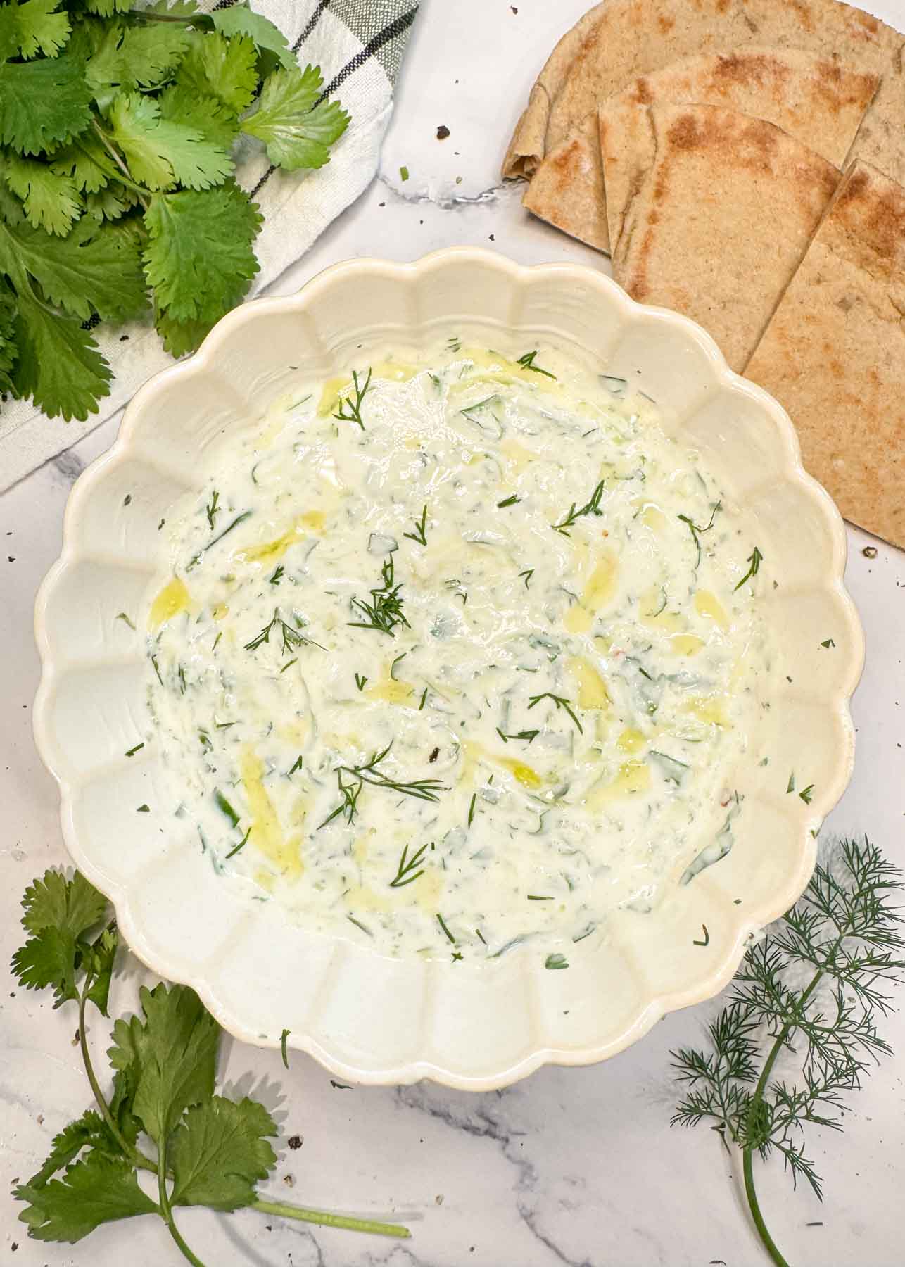 Easy Tzatziki Sauce Recipe