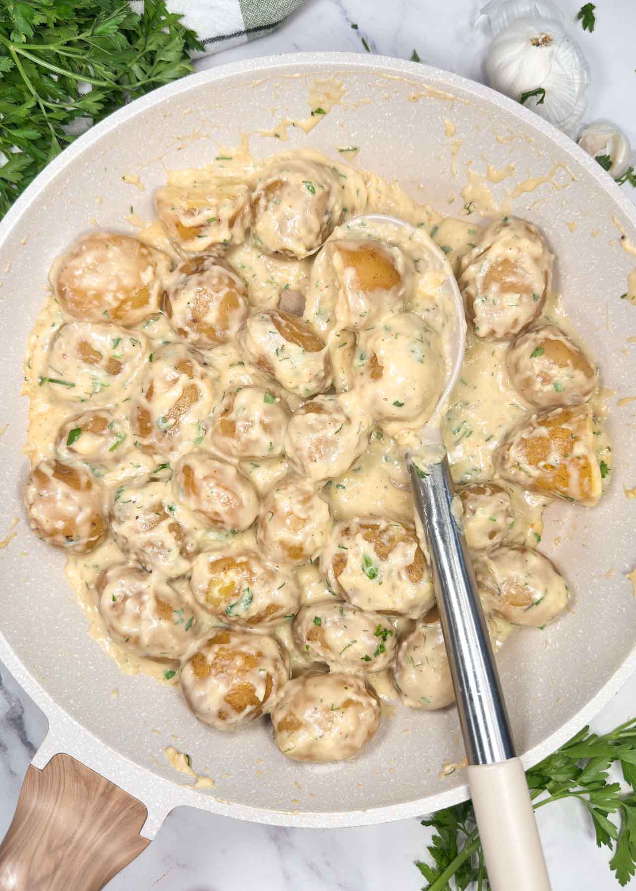 Creamy Garlic Baby Potatoes